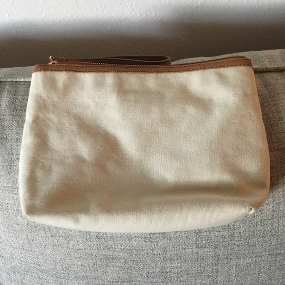 Clutch/Purse - Picture 2 of 3